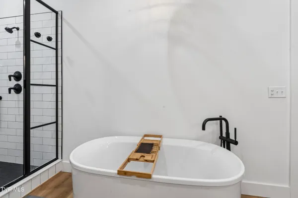 $2,100,000 | 133 Wake Robin Lane, Johnson City, TN 37601