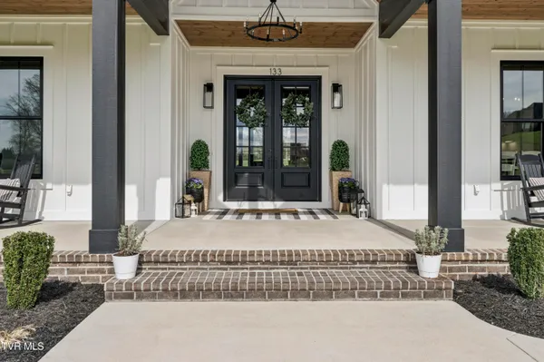 $2,100,000 | 133 Wake Robin Lane, Johnson City, TN 37601