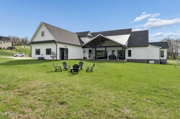 $2,100,000 | 133 Wake Robin Lane, Johnson City, TN 37601
