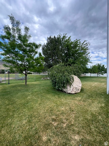 288 South 600 West Centerville, UT 84014 - Photo 33 of 40