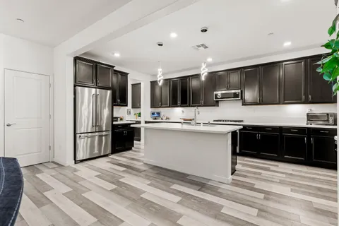 $599,000 | 3020 Edgeview Drive, Sacramento, CA 95833