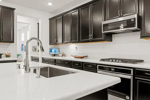 $599,000 | 3020 Edgeview Drive, Sacramento, CA 95833