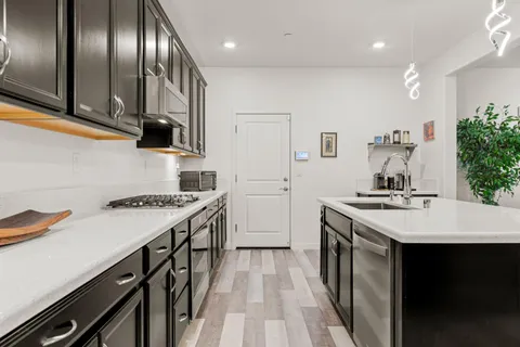 $599,000 | 3020 Edgeview Drive, Sacramento, CA 95833