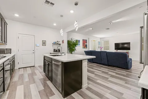 $599,000 | 3020 Edgeview Drive, Sacramento, CA 95833