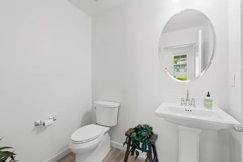 $599,000 | 3020 Edgeview Drive, Sacramento, CA 95833