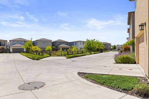 $599,000 | 3020 Edgeview Drive, Sacramento, CA 95833