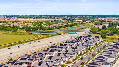 $599,000 | 3020 Edgeview Drive, Sacramento, CA 95833