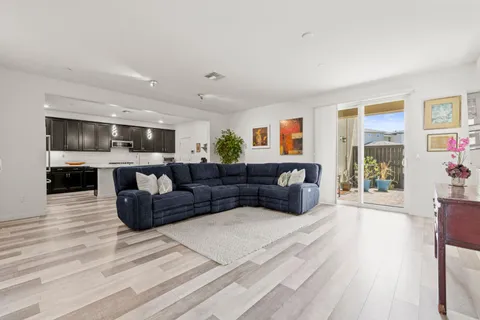 $599,000 | 3020 Edgeview Drive, Sacramento, CA 95833