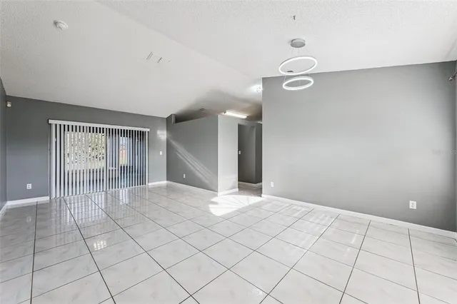 $2,350 | 5216 Heatherstone Court, Kissimmee, FL 34758