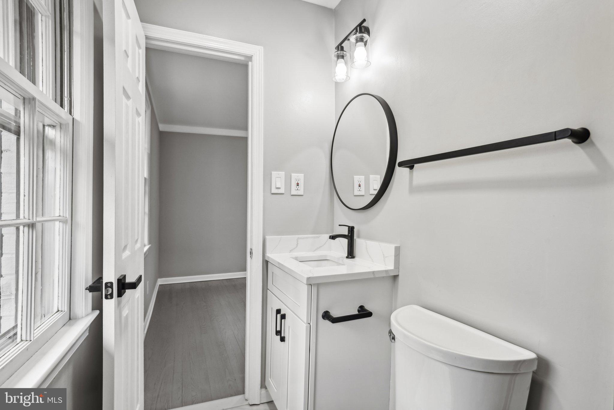 8826 Stark Road Annandale, VA 22003 - Photo 30 of 47 Primary Full Bath
