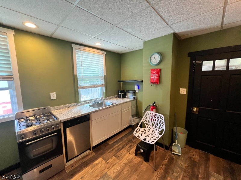 67 Ford Road Denville, NJ 07866 - Photo 10 of 33 Gallery Image 10