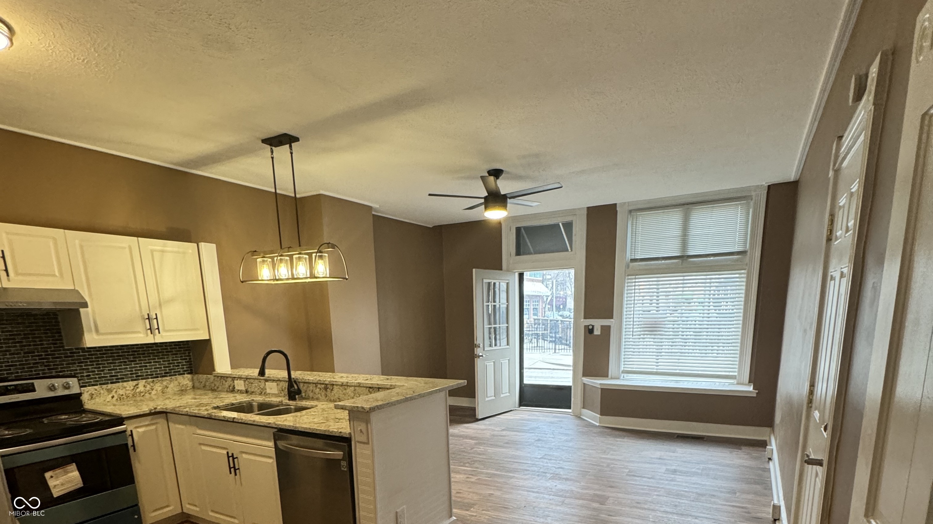 705 Stevens Street Indianapolis, IN 46203 - Photo 3 of 17