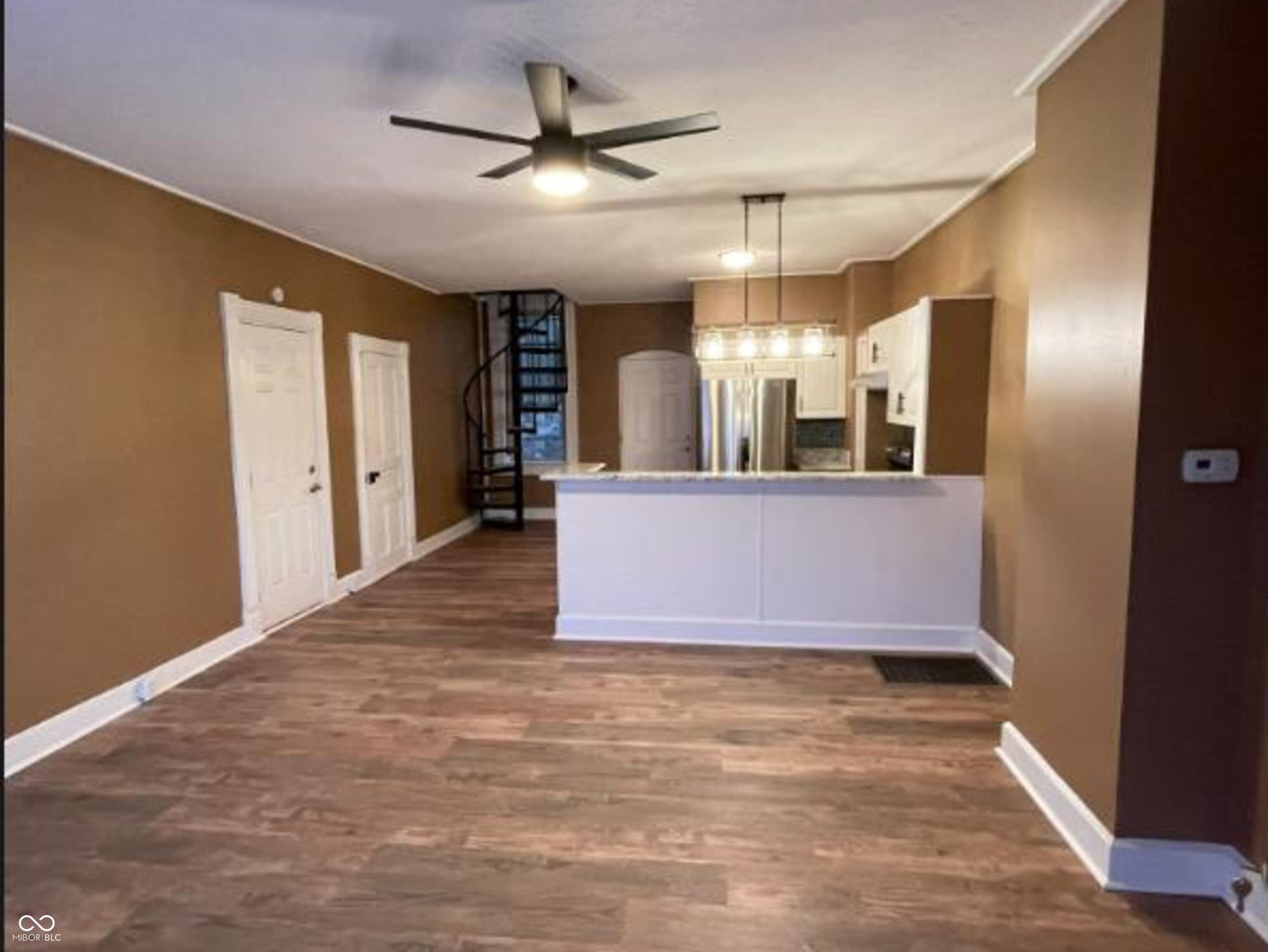 705 Stevens Street Indianapolis, IN 46203 - Photo 5 of 17