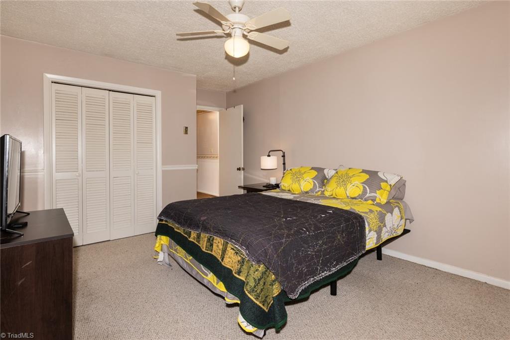 262 Boggs Road Thomasville, NC 27360 - Photo 18 of 34