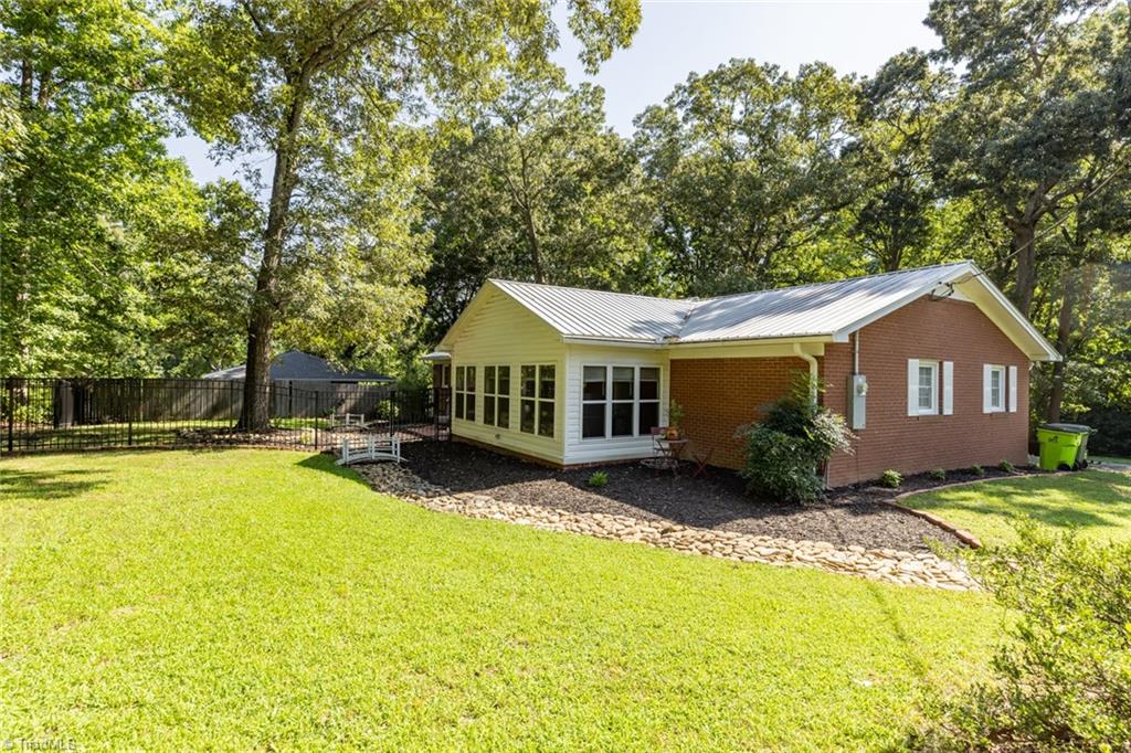 262 Boggs Road Thomasville, NC 27360 - Photo 32 of 34
