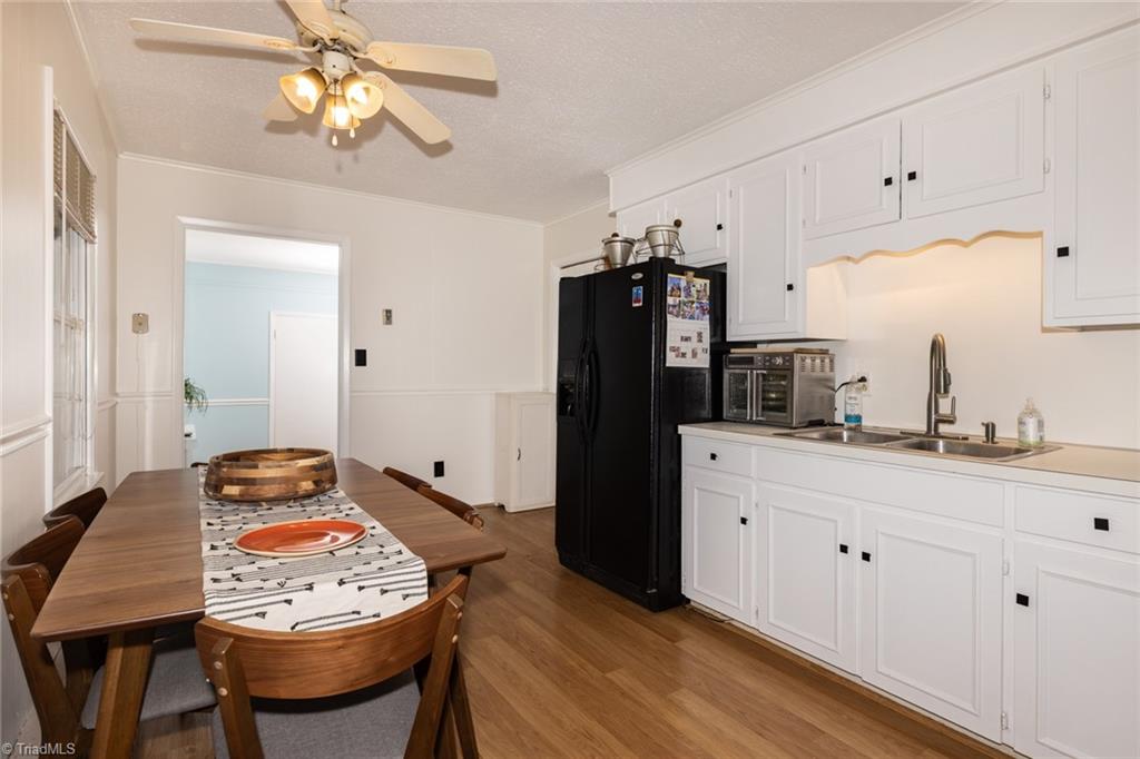 262 Boggs Road Thomasville, NC 27360 - Photo 10 of 34