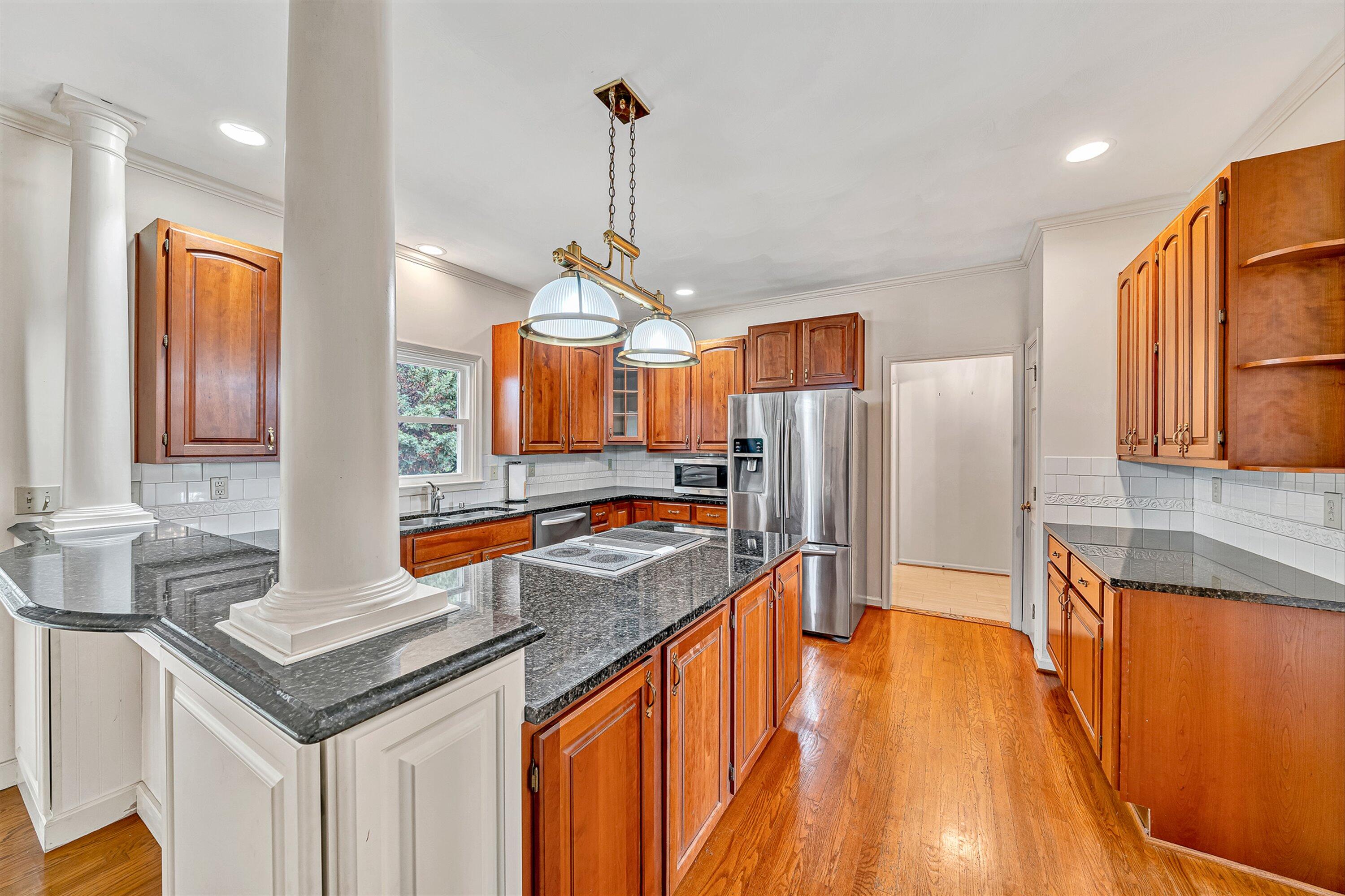 1840 Mountain View Road Vinton, VA 24179 - Photo 9 of 47 09-VM-05628