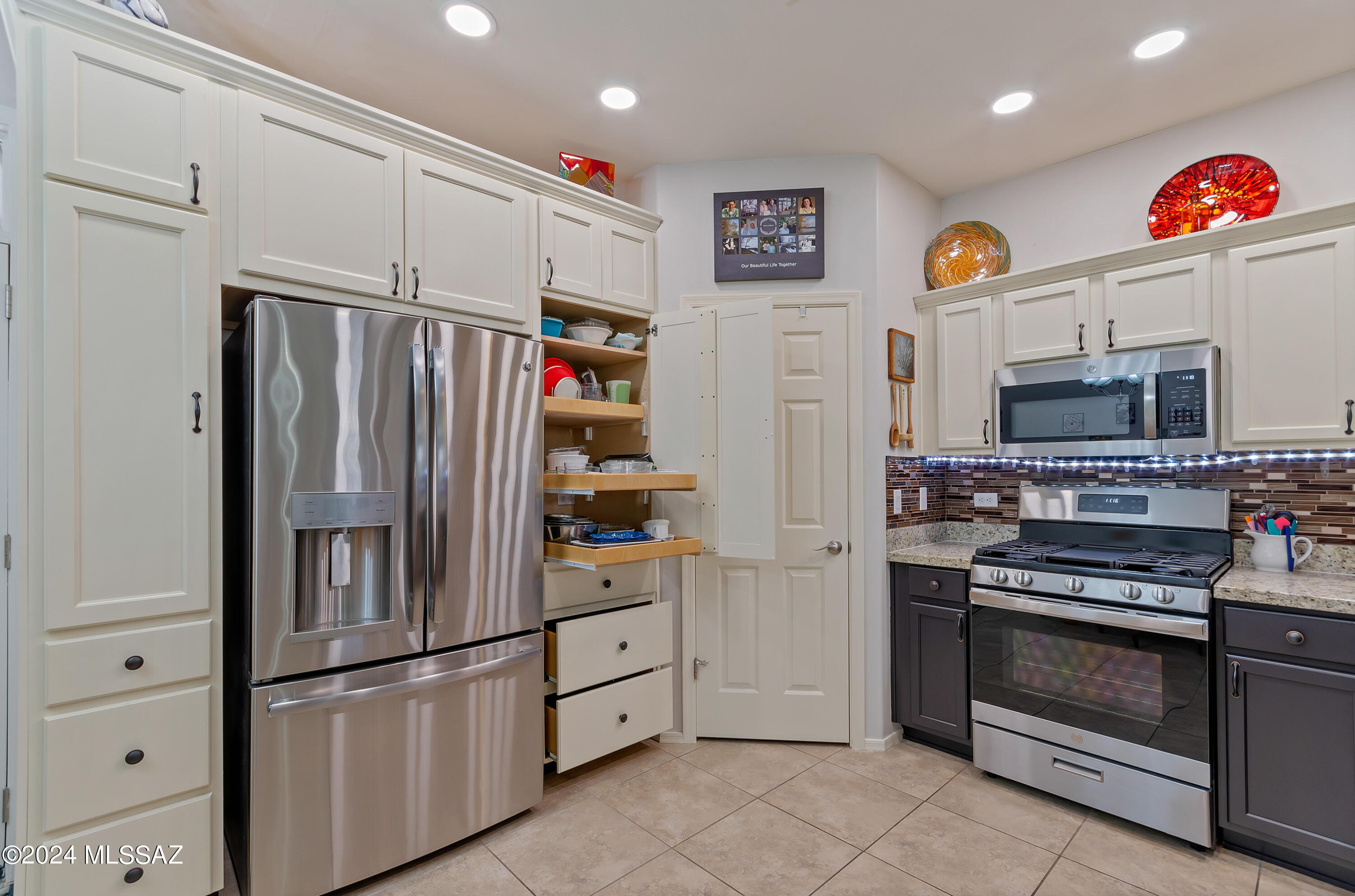 38925 South Running Roses Lane Tucson, AZ 85739 - Photo 1 of 35