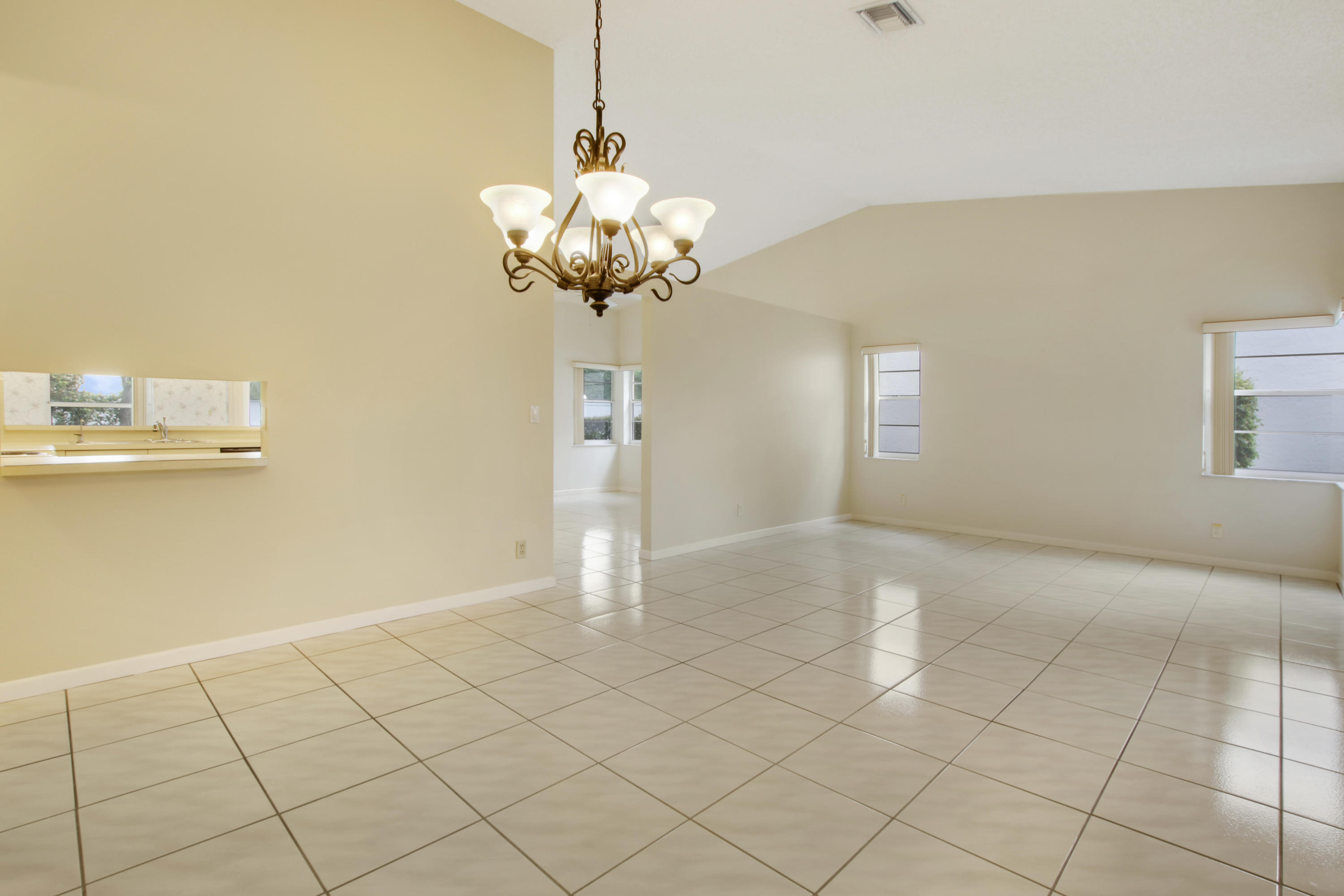 10001 Country Brook Road Boca Raton, FL 33428 - Photo 13 of 24 House1-74