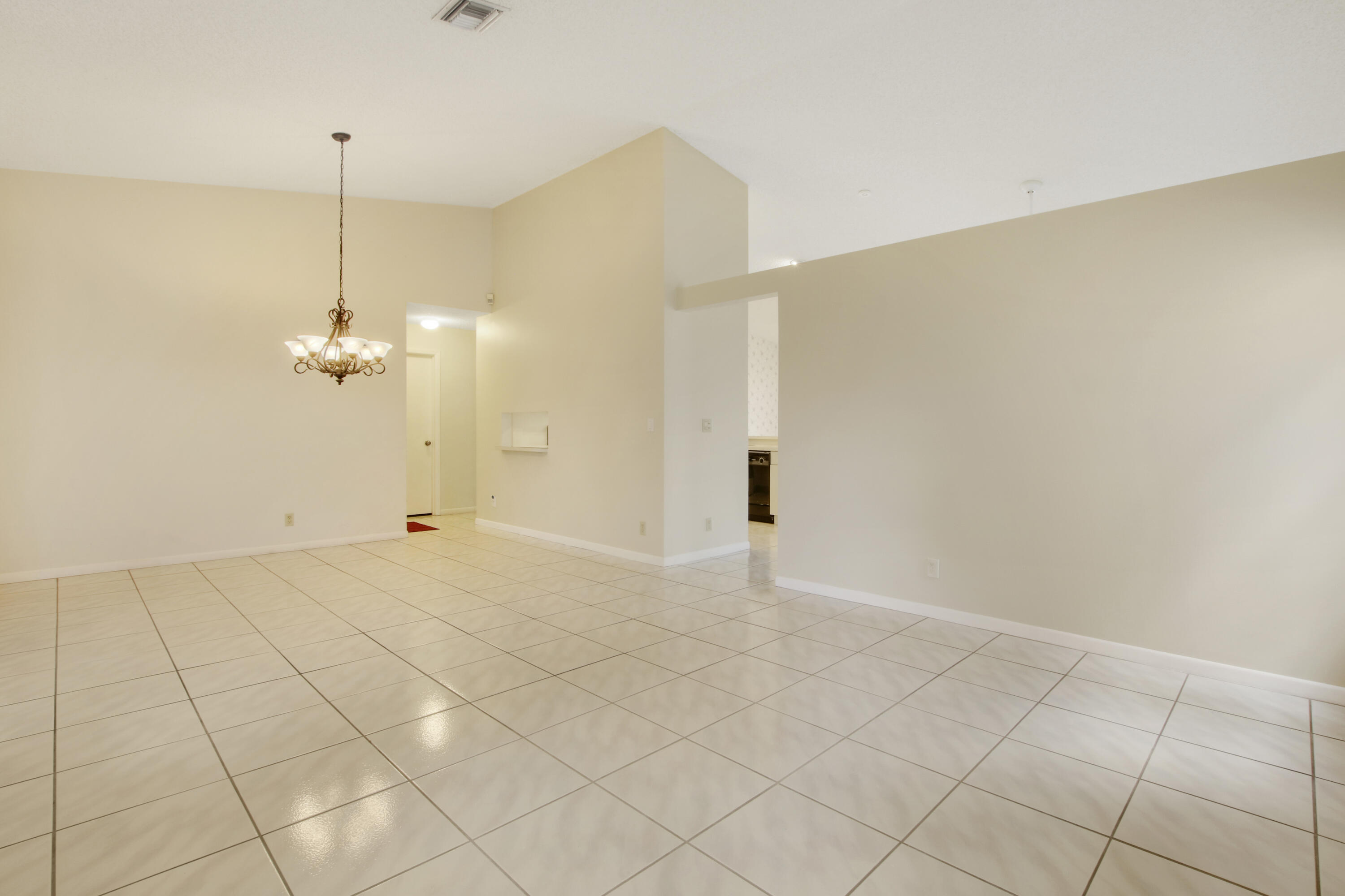 10001 Country Brook Road Boca Raton, FL 33428 - Photo 14 of 24 House1-73