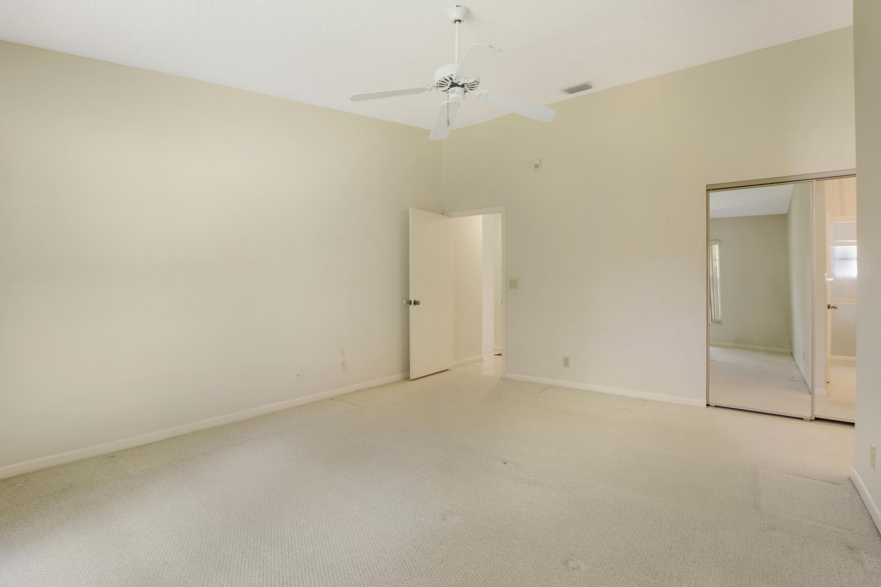 10001 Country Brook Road Boca Raton, FL 33428 - Photo 17 of 24 House1-69