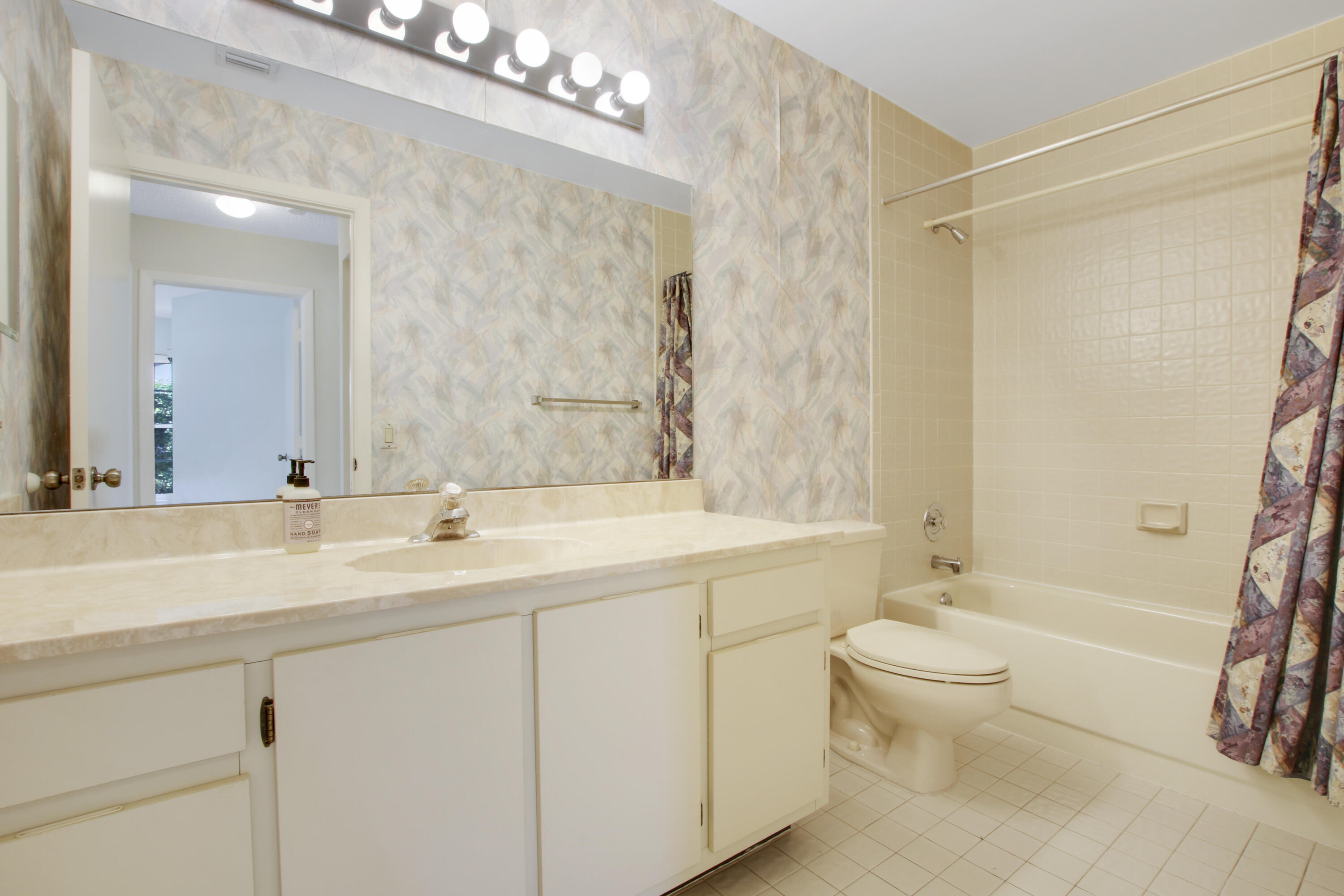 10001 Country Brook Road Boca Raton, FL 33428 - Photo 22 of 24 House1-65