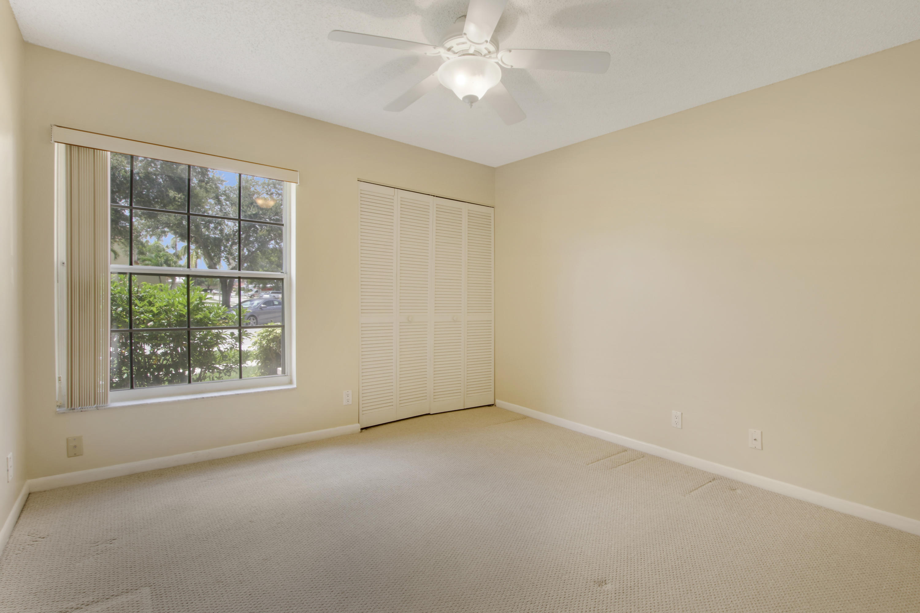 10001 Country Brook Road Boca Raton, FL 33428 - Photo 23 of 24 House1-64