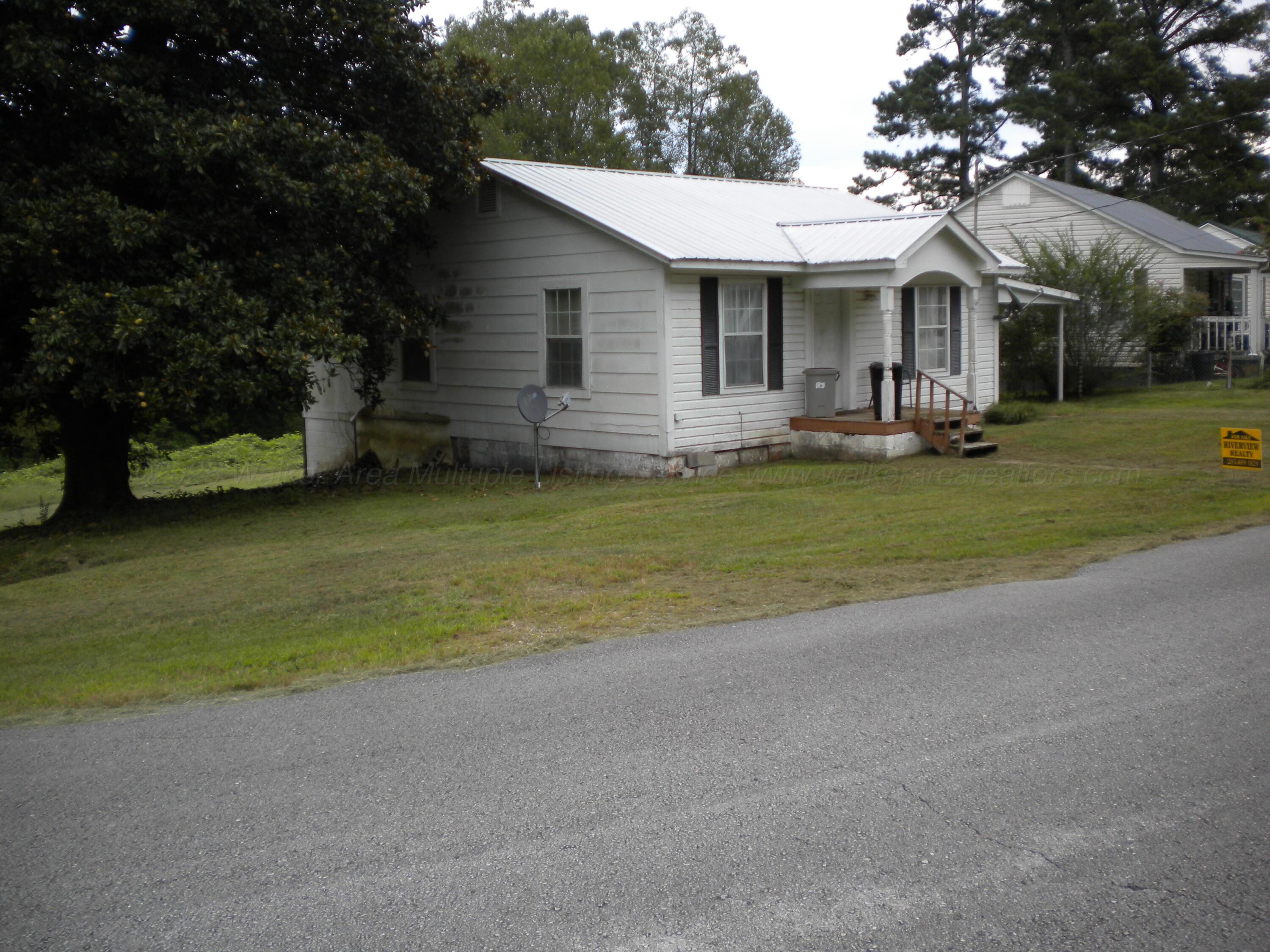268 Old School Road Double Springs, AL 35553 - Photo 2 of 7 Left Front