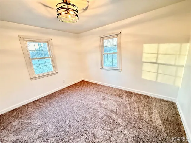 $194,900 | 2806 Hazel Drive, Arnold, MO 63010