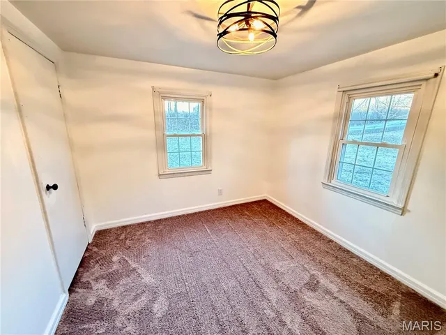 $194,900 | 2806 Hazel Drive, Arnold, MO 63010