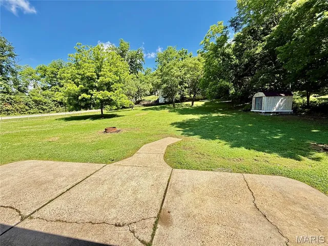 $194,900 | 2806 Hazel Drive, Arnold, MO 63010