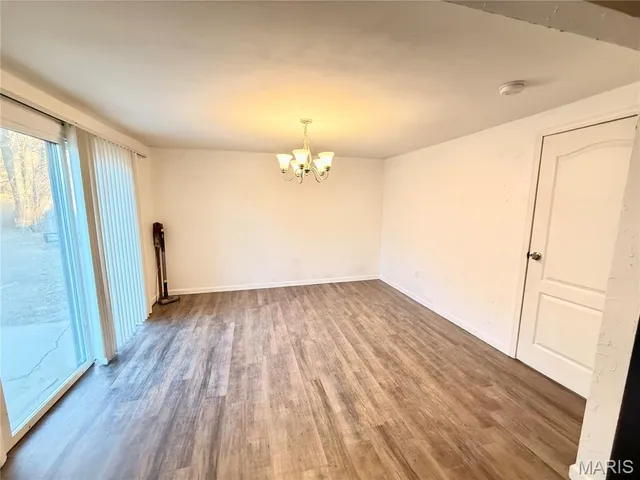 $194,900 | 2806 Hazel Drive, Arnold, MO 63010