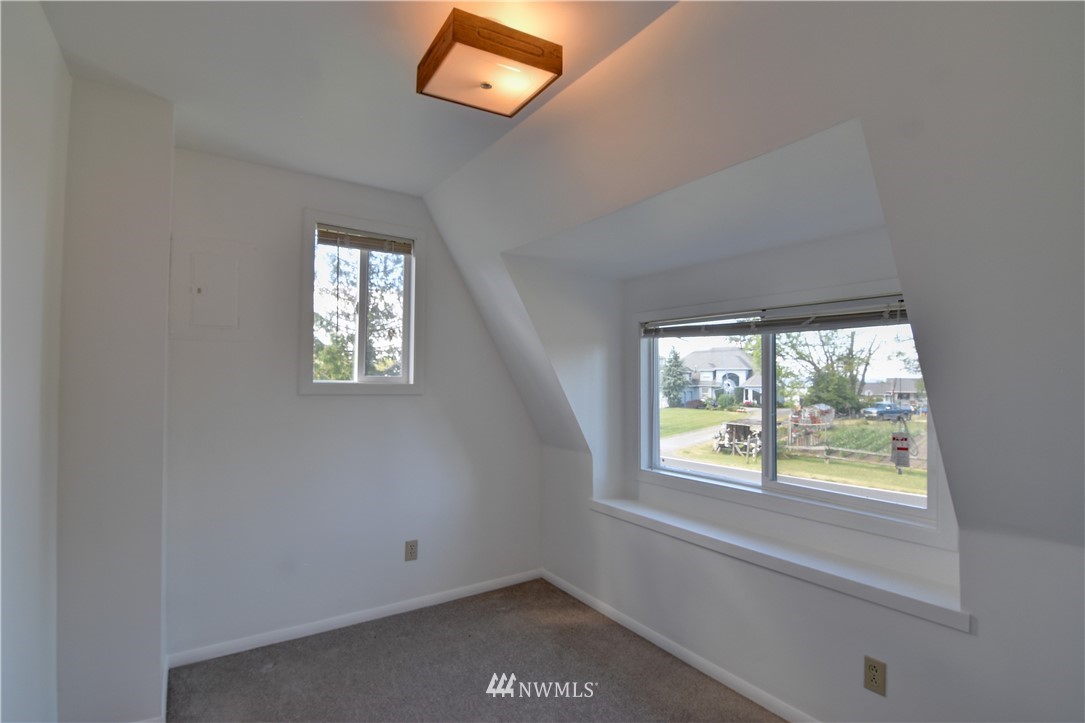 3396 Robertson Road Bellingham, WA 98226 - Photo 21 of 25 Gallery Image 21