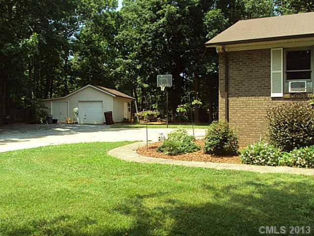 404 Weaver Road Salisbury, NC 28147 - Photo 3 of 16