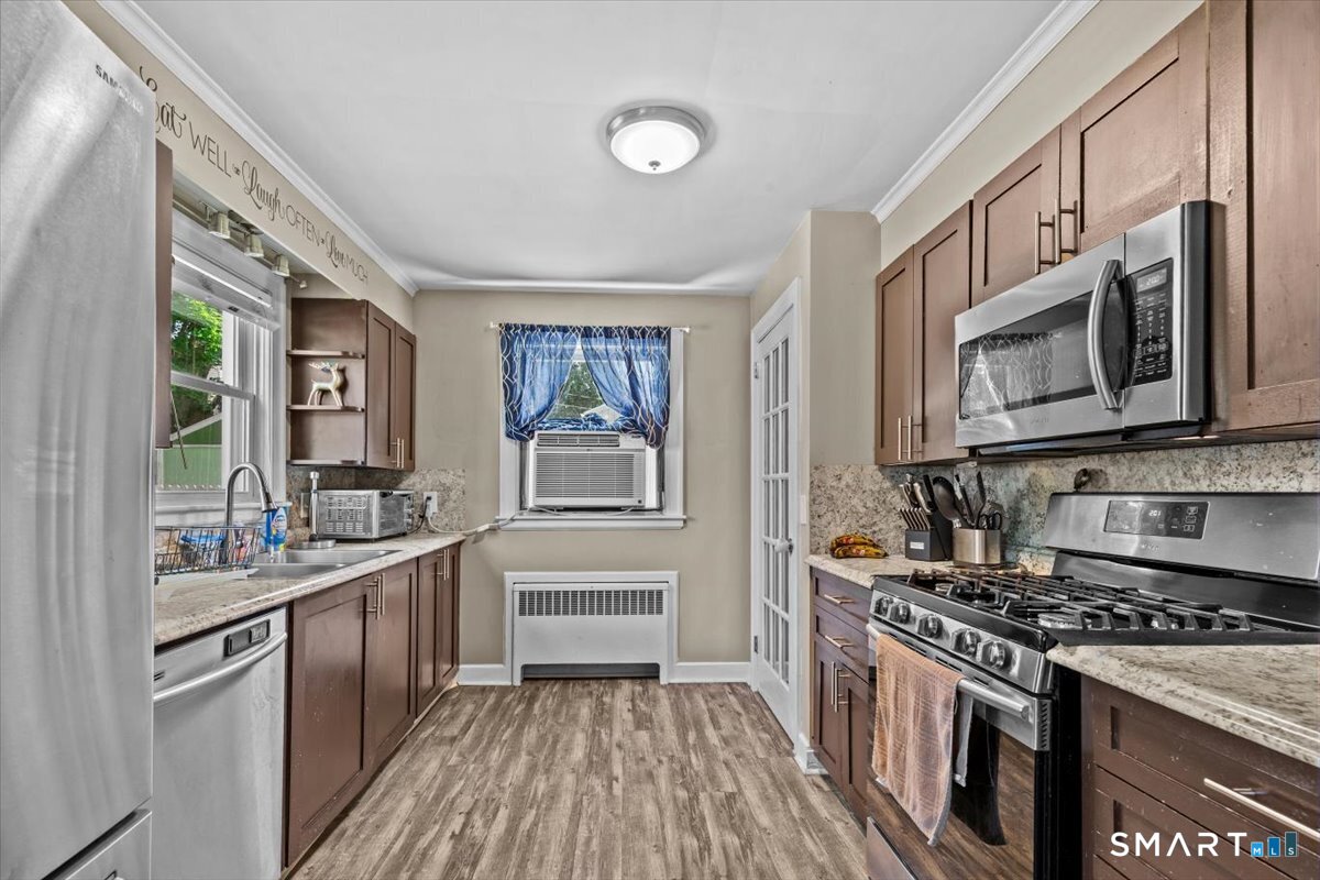 30 Murray Street Middletown, CT 06457 - Photo 6 of 31