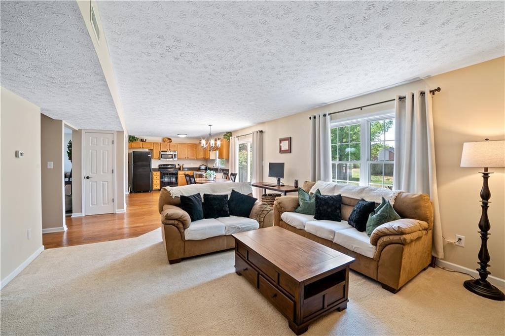 1177 Oak Leaf Road Franklin, IN 46131 - Photo 13 of 27 Gallery Image 13