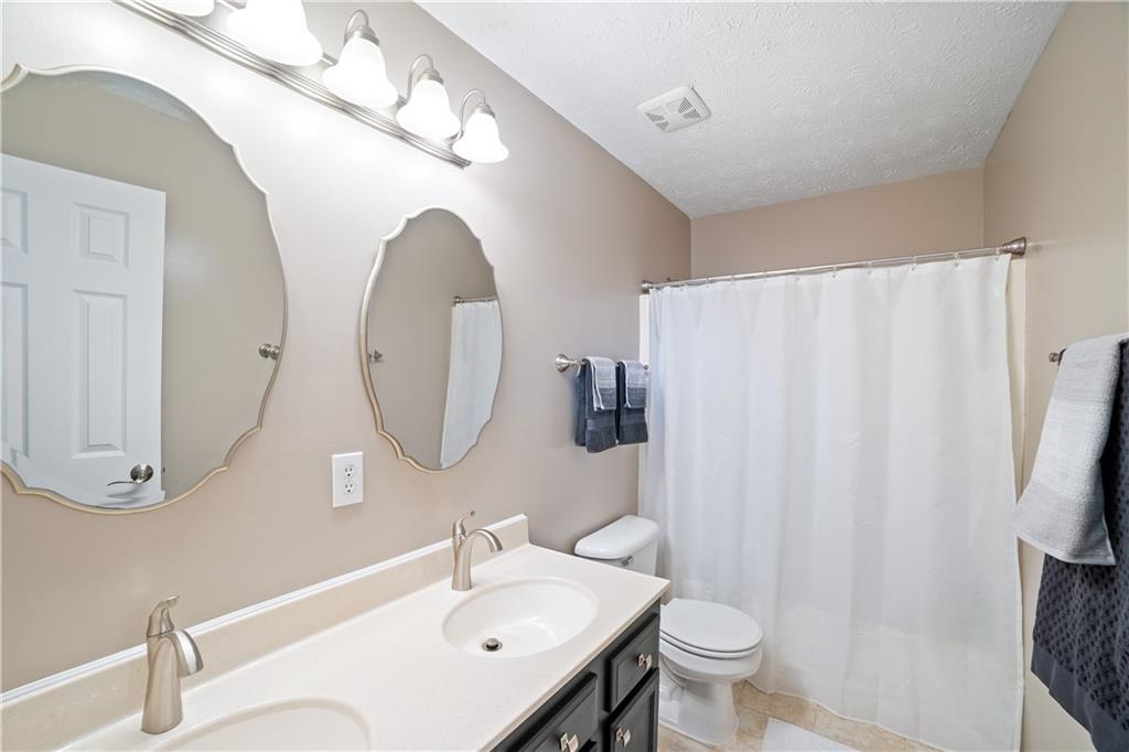 1177 Oak Leaf Road Franklin, IN 46131 - Photo 16 of 27 Gallery Image 16