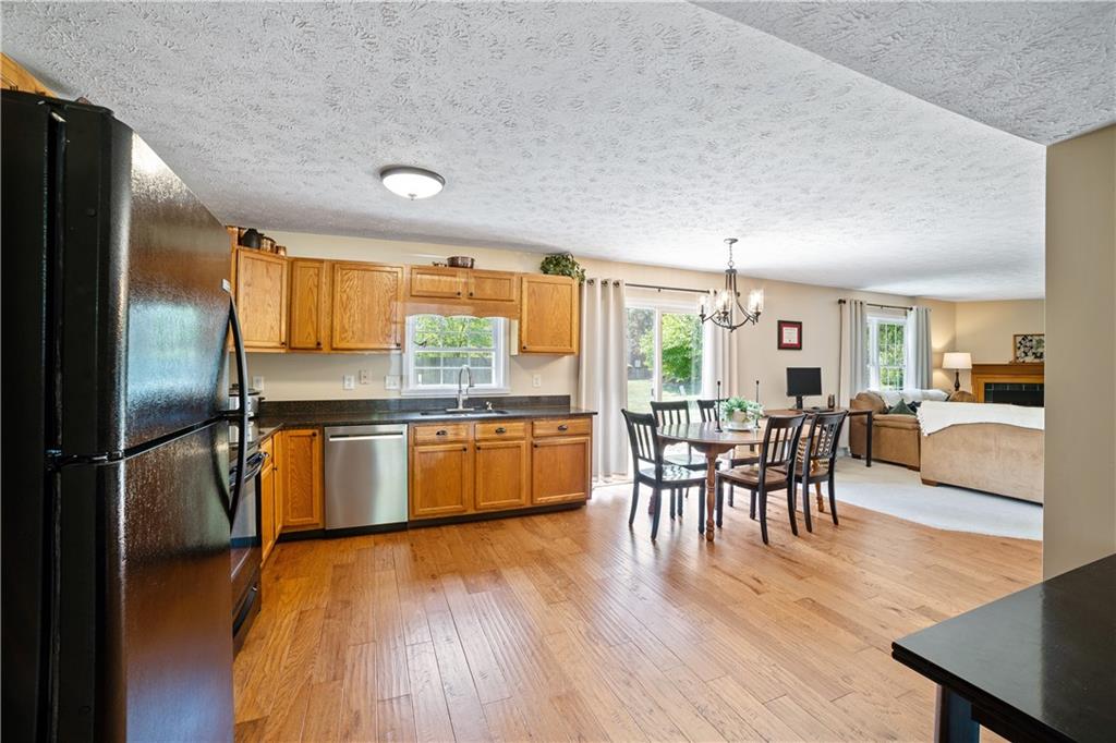 1177 Oak Leaf Road Franklin, IN 46131 - Photo 8 of 27 Gallery Image 8