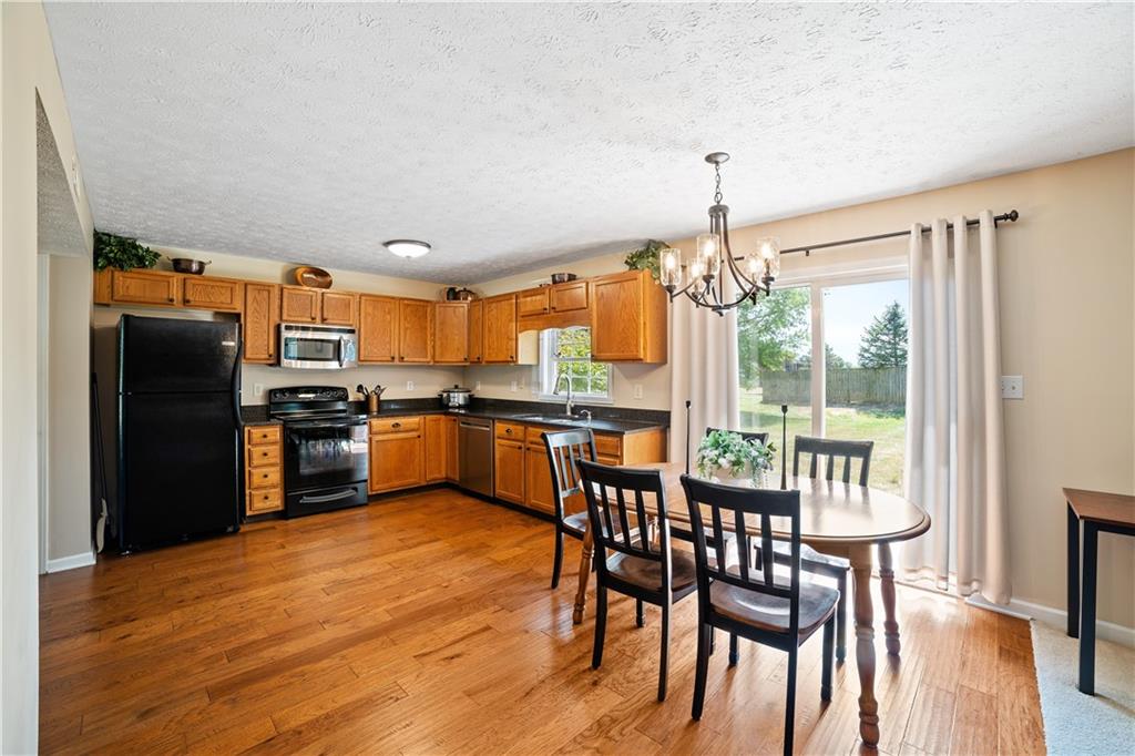 1177 Oak Leaf Road Franklin, IN 46131 - Photo 10 of 27 Gallery Image 10