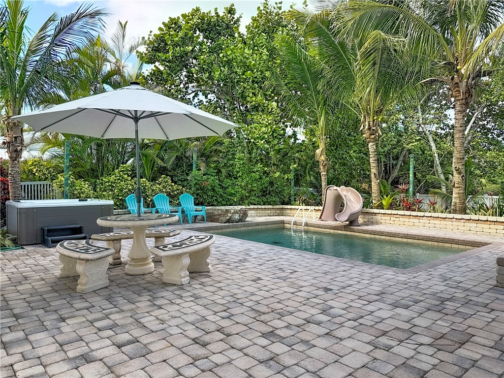 1810 East Sandpiper Road Vero Beach, FL 32963 - Photo 27 of 33