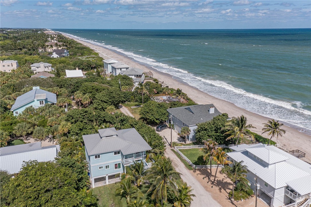 1810 East Sandpiper Road Vero Beach, FL 32963 - Photo 31 of 33