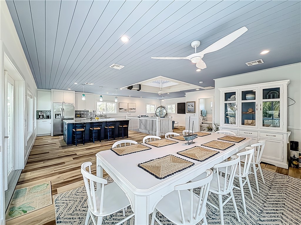 1810 East Sandpiper Road Vero Beach, FL 32963 - Photo 10 of 33