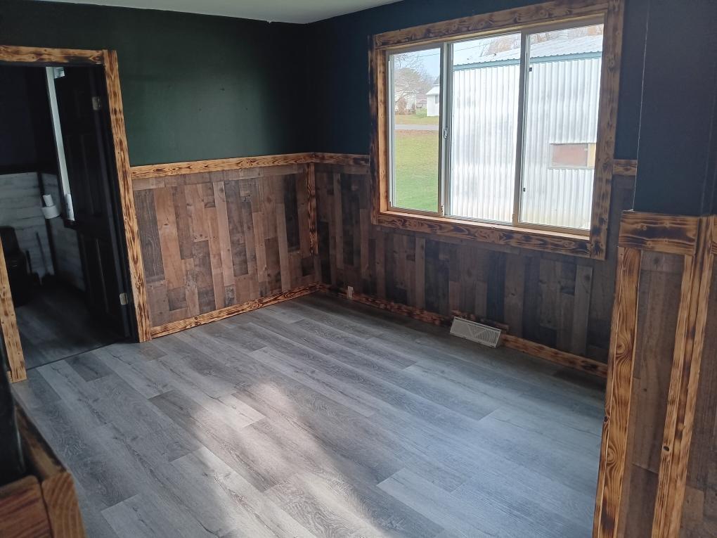 420 South Street Cashton, WI 54619 - Photo 9 of 16 Cashton living room