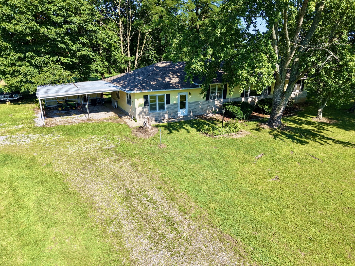 9857 Highway 45 Flora, IL 62839 - Photo 11 of 49
