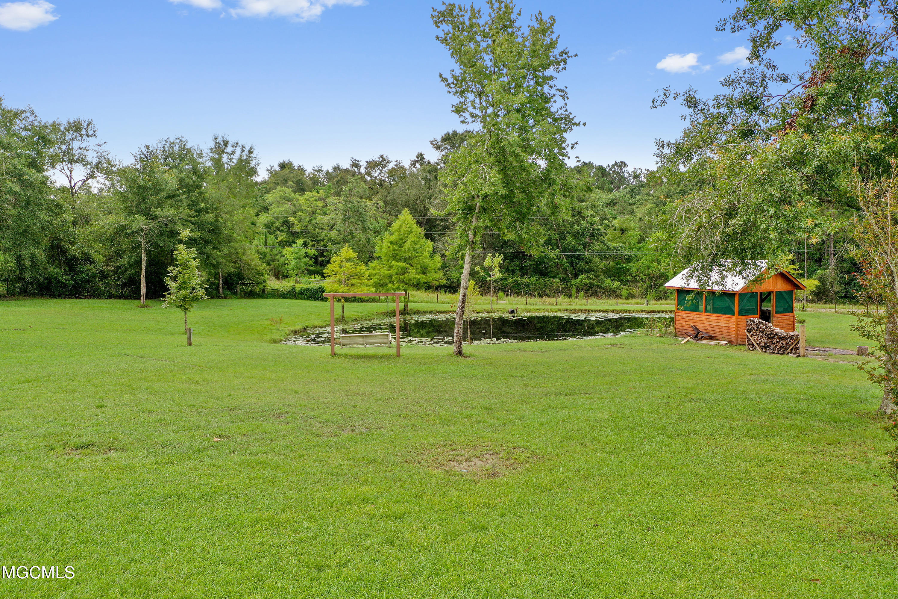 21409 Crown Road Gulfport, MS 39503 - Photo 37 of 43 036