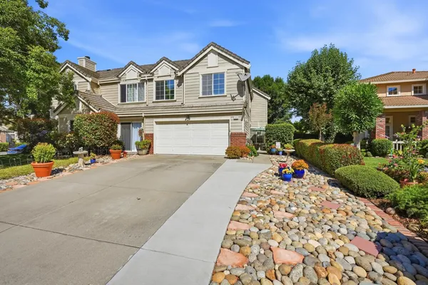$985,000 | 379 VÃa Navona, Morgan Hill, CA 95037