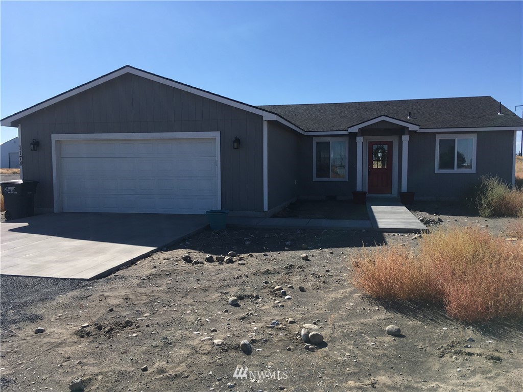 1174 Rd C Northeast Moses Lake, WA 98837 - Photo 1 of 24 Gallery Image 1