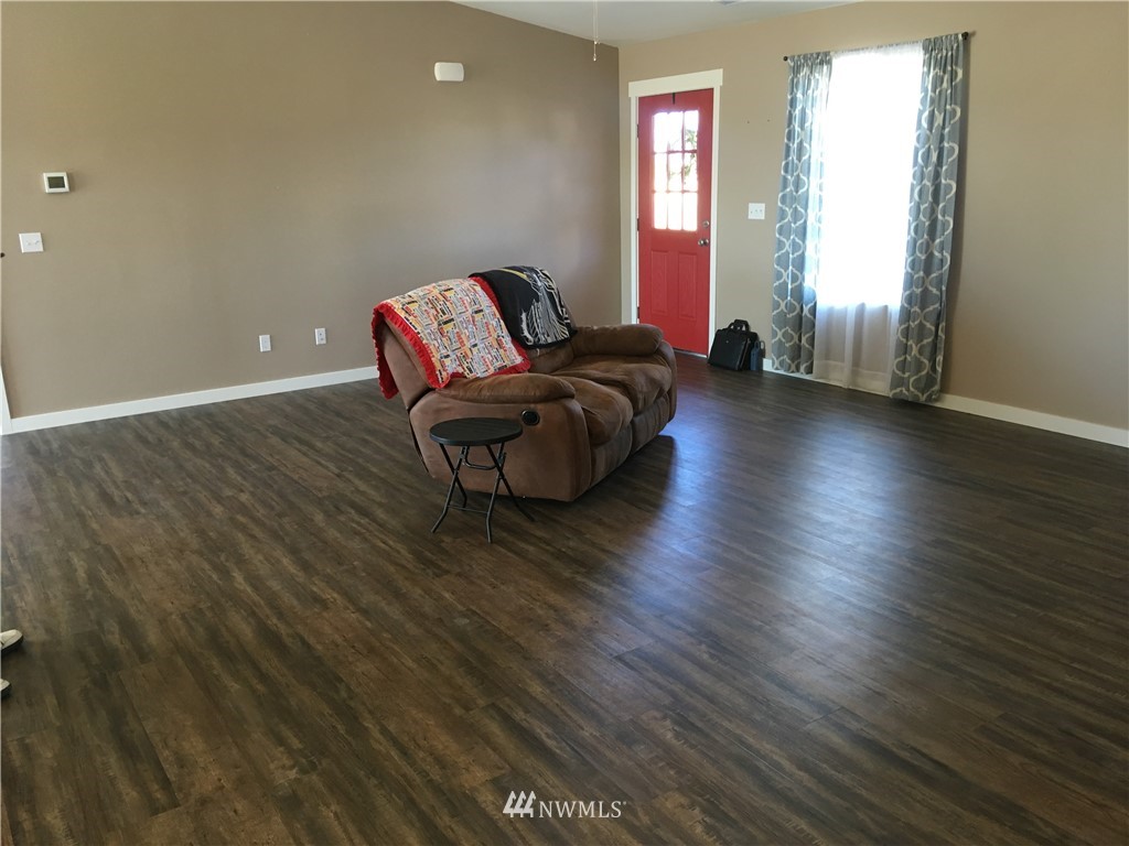 1174 Rd C Northeast Moses Lake, WA 98837 - Photo 4 of 24 Gallery Image 4