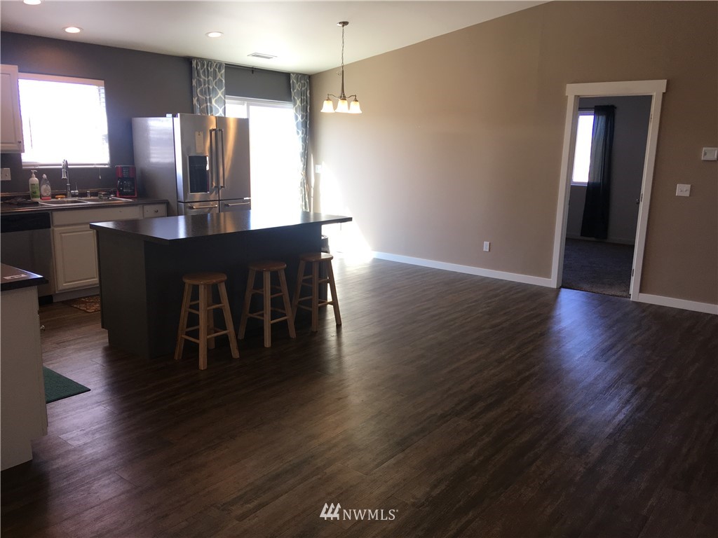 1174 Rd C Northeast Moses Lake, WA 98837 - Photo 5 of 24 Gallery Image 5