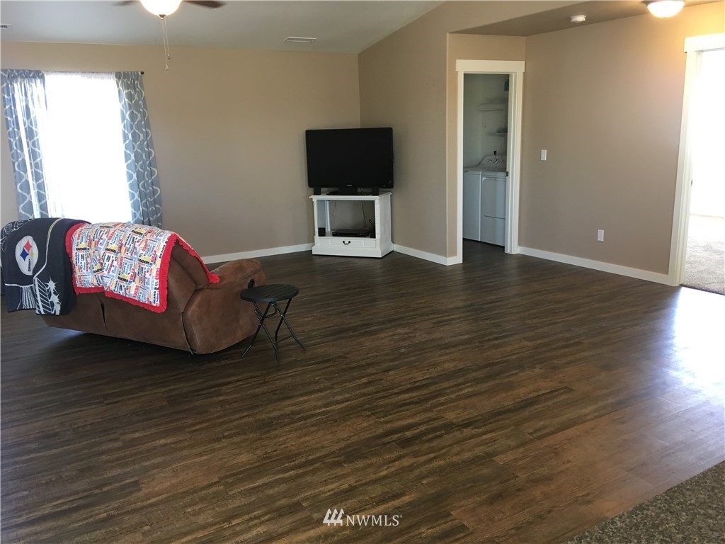 1174 Rd C Northeast Moses Lake, WA 98837 - Photo 7 of 24 Gallery Image 7